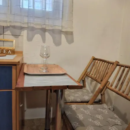 Antonelo 4 Luxury Aparts * לריסה